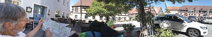 unser letzer Small Talk ... und dann gingen wir unterschiedliche Wege- hier Markt von Baunach